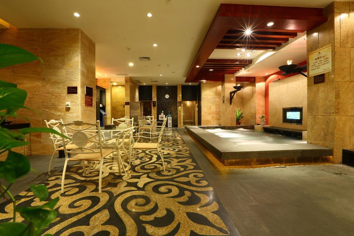 Green Lake Hot Spring Hotel Foshan Extérieur photo
