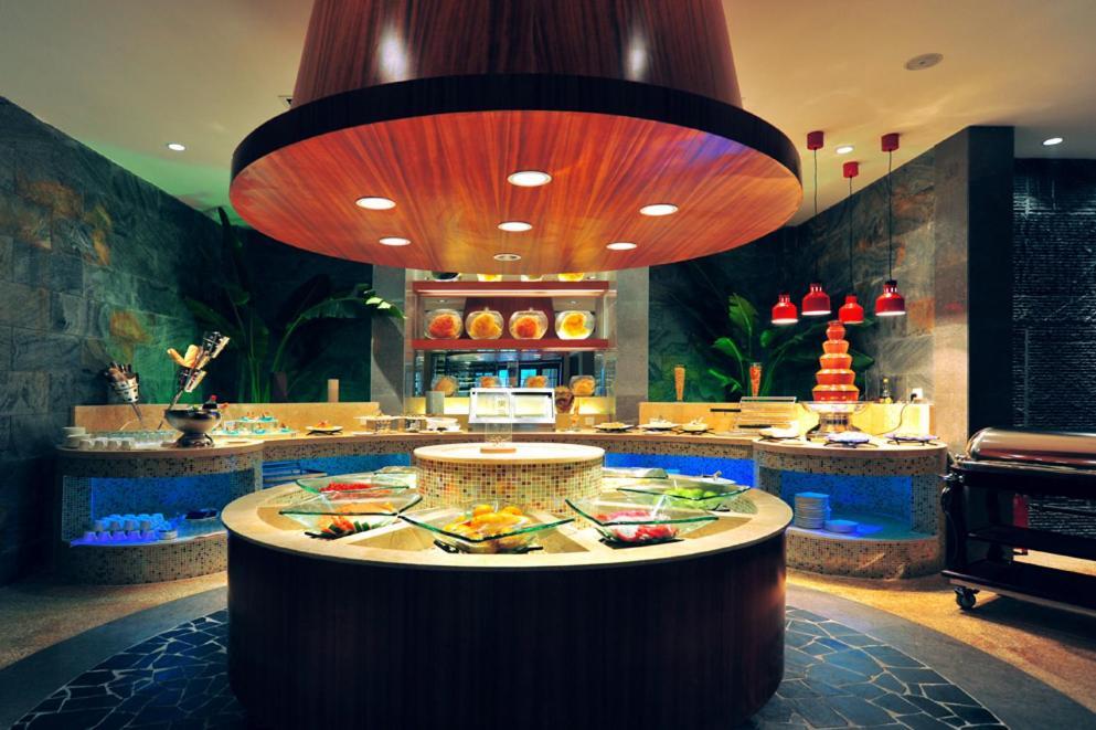 Green Lake Hot Spring Hotel Foshan Extérieur photo