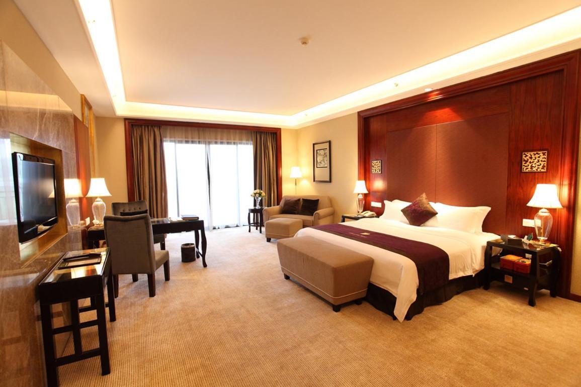 Green Lake Hot Spring Hotel Foshan Extérieur photo
