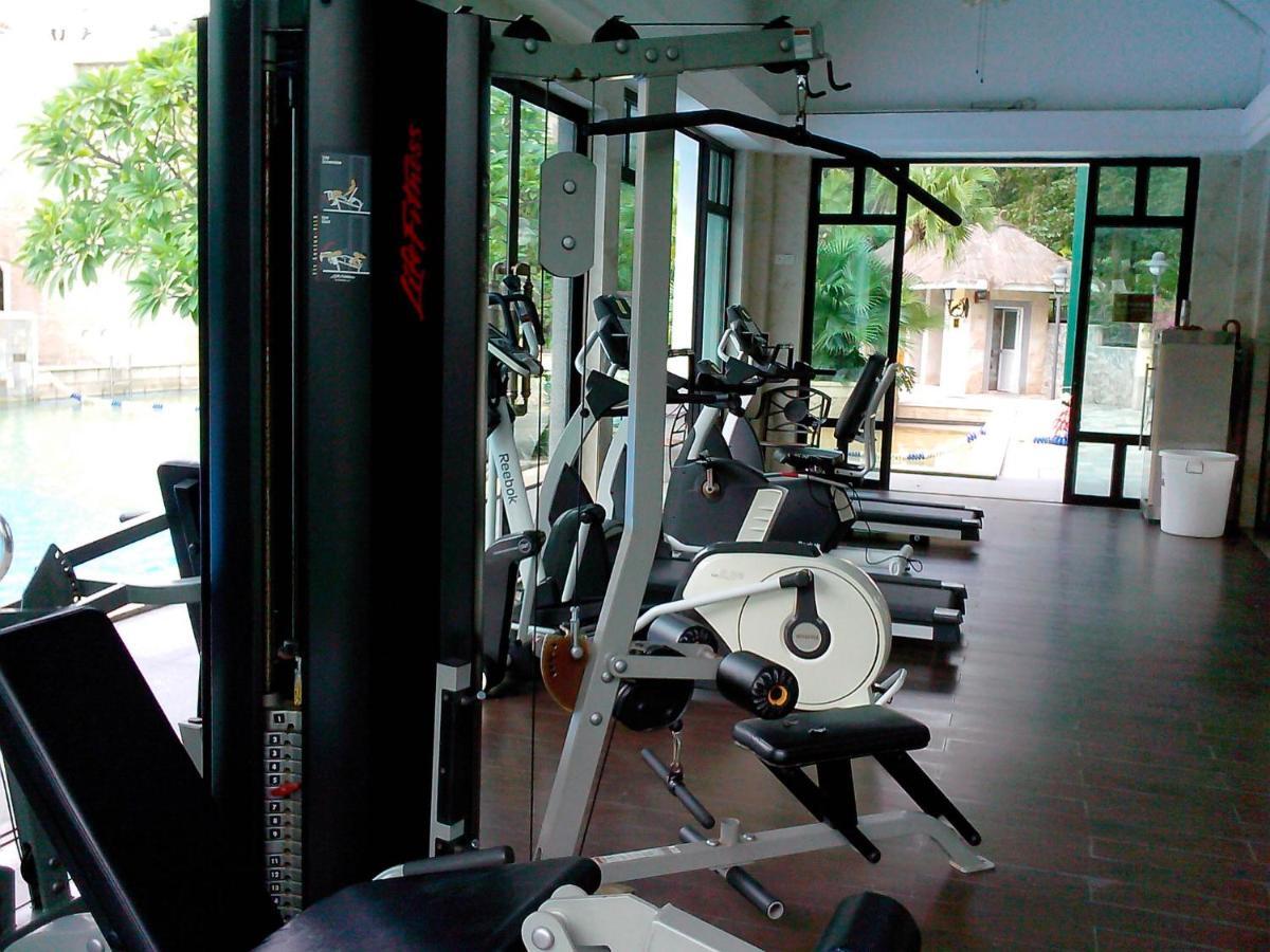Green Lake Hot Spring Hotel Foshan Extérieur photo