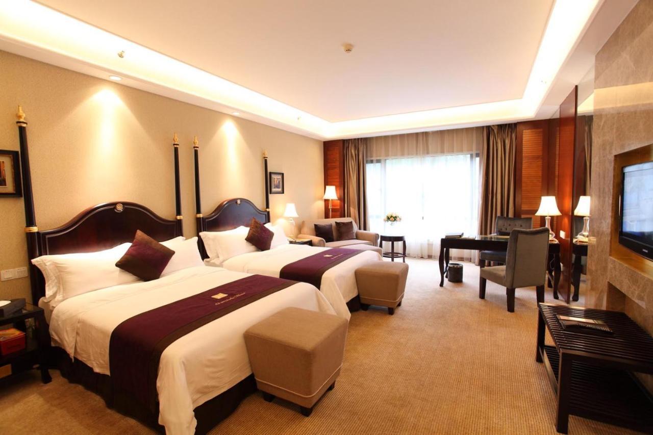 Green Lake Hot Spring Hotel Foshan Extérieur photo