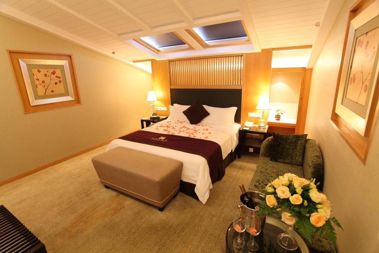 Green Lake Hot Spring Hotel Foshan Extérieur photo